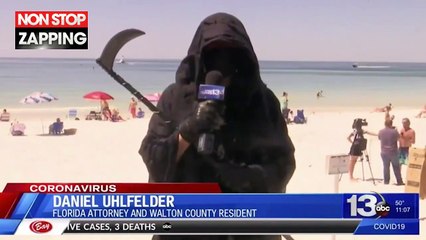 Coronavirus : il se déguise en faucheuse pour faire peur aux gens sur la plage (Vidéo)