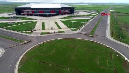 DİYARBAKIR Piknikçilerin önü alınamayınca yol kayalarla kapatıldı