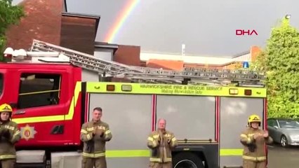 İngiltere'de çift kemerli gökkuşağı görenleri büyüledi