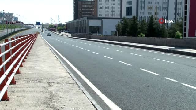 Diyarbakır'da cadde ve sokaklar kısıtlamanın 3'üncü gününde de boş kaldı