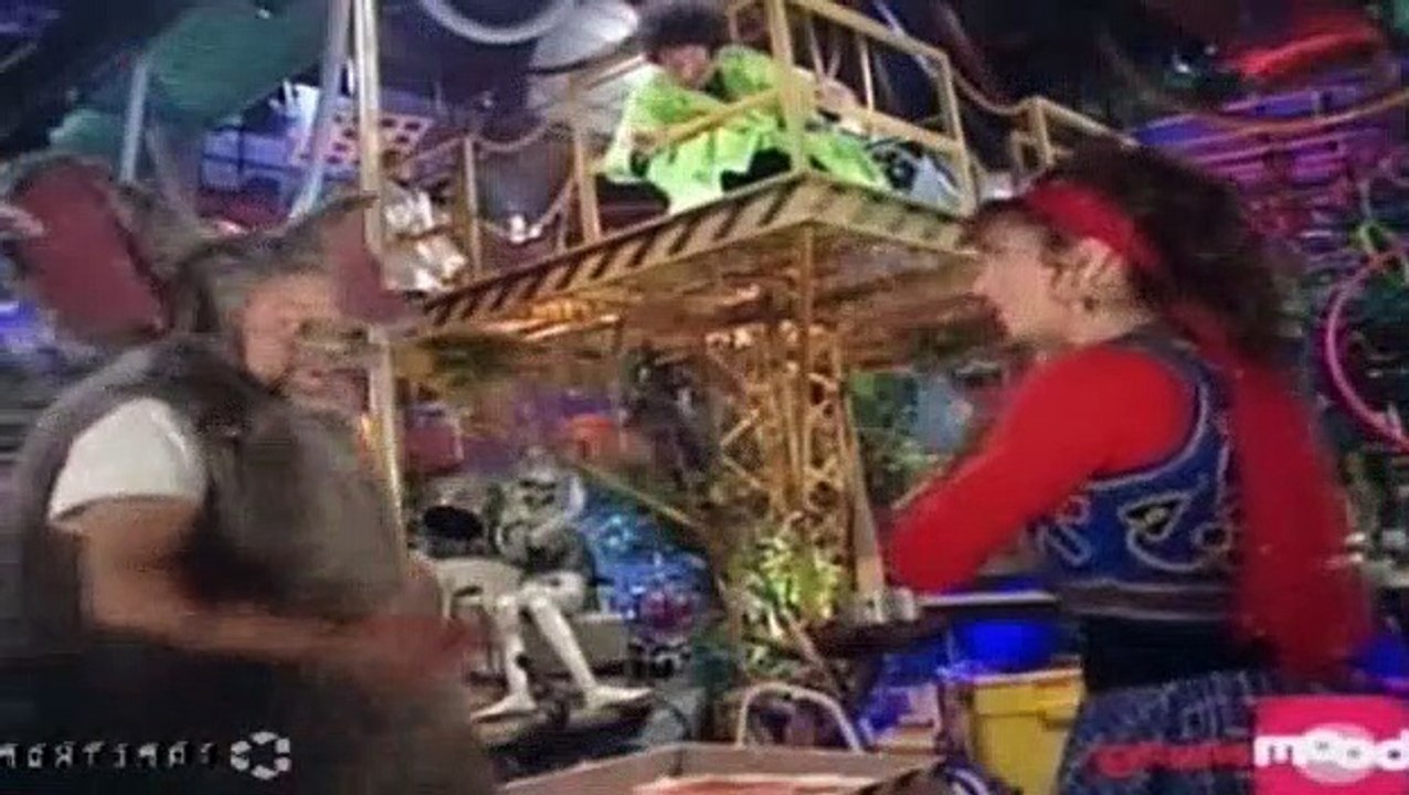 Mundo de Beakman S02E09 - Lua, Beakmania e Elevadores