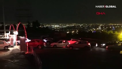 Koronavirüse karşı arabalı sinema