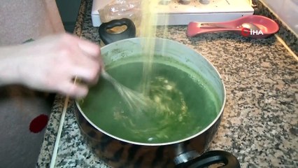 Korona virüse karşı ısırgan otundan yemeklerle korunuyorlar