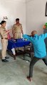दरोगा सहित स्टाफ ने वर्दी की मर्यादा को किया शर्मसार, पुलिस स्टेशन में युवक को नचाया, देखिये वीडियो