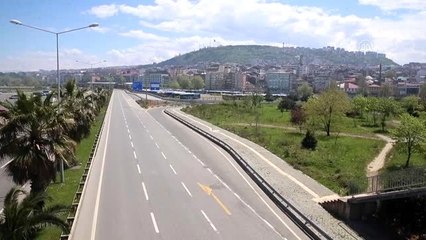 Kısıtlamanın son gününde de cadde ve sokaklar boş kaldı