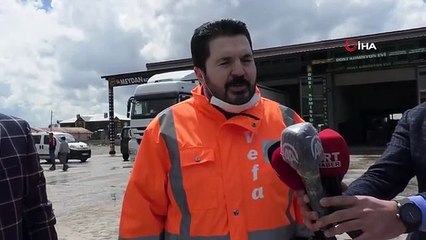 Başkan Sayan, dağlardaki çobanlara yardım dağıttı