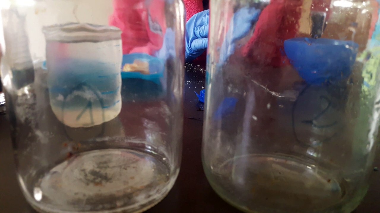 Test flacons 1 et 2 à l'eau de chaux