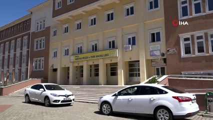 Bingöl’de Bir Lise, Maskede Seri Üretime Geçti