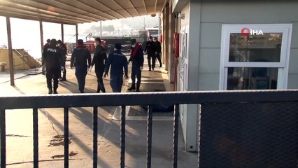 Vatandaşlar Farketti, Polise Haber Verdi