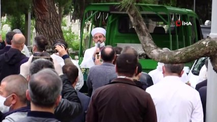 İlahiyatçı Ömer Döngeloğlu, Edirnekapı Şehitliğine defnedildi