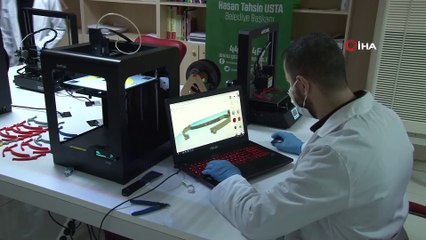 Gaziosmanpaşa Belediyesi Yüz Koruyucu Siperlik Maske Üretimine Başladı