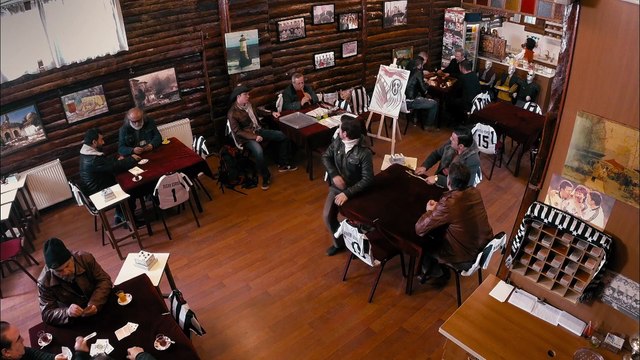 Kardeş Payı 6. Bölüm - Kahvedekilerden ingilizce performans!