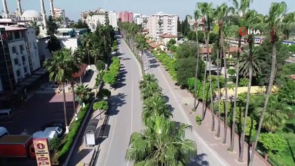 Adana’nın Cadde ve Sokakları Bomboş Kaldı