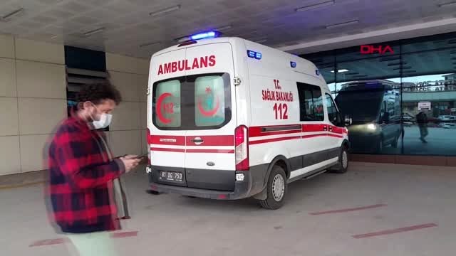 DÜZCE Kraliçe arıyı kovandan ayırmak isterken arıların saldırısına uğradı
