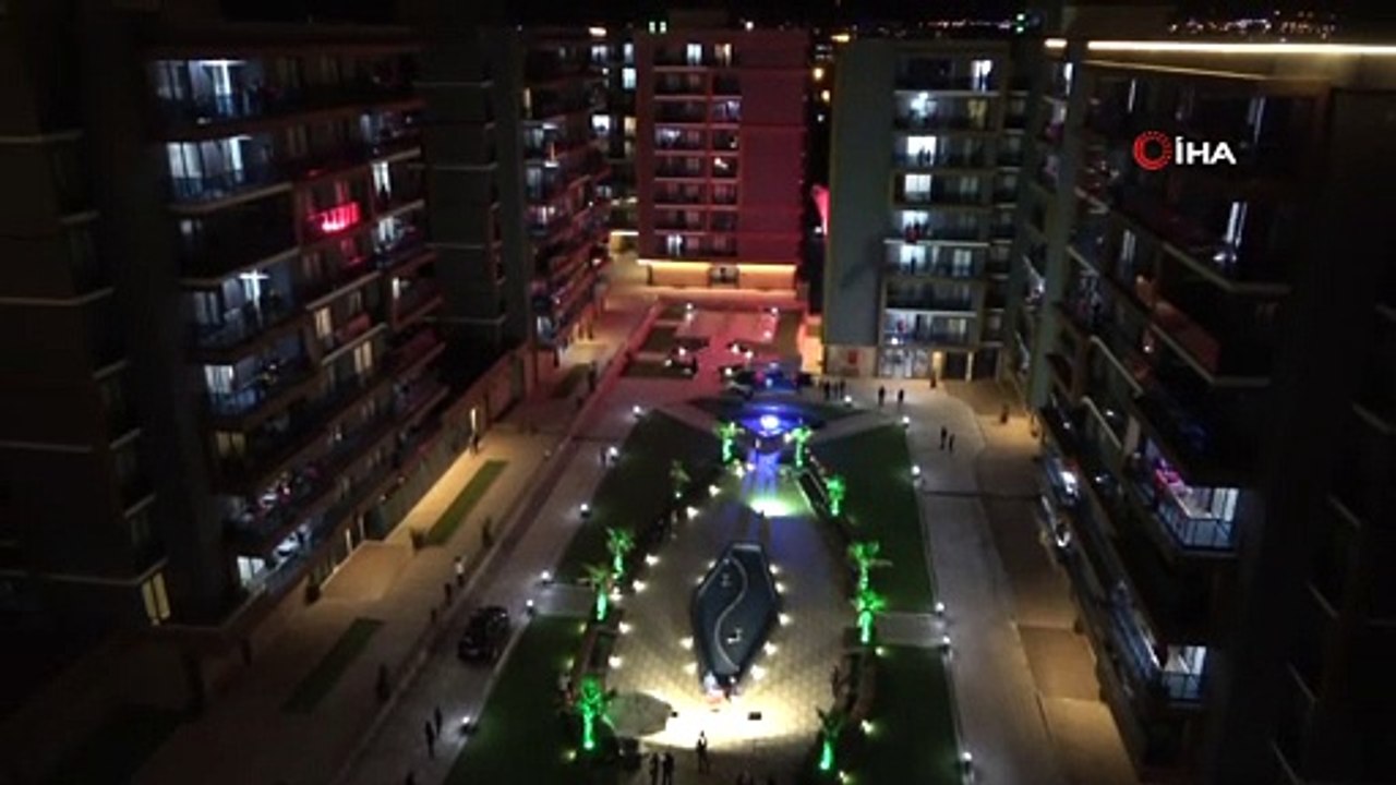 Adıyaman’da Saat 21 00’da İstiklal Marşı Coşkusu