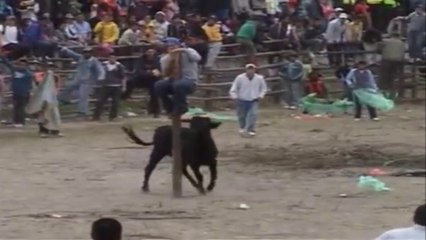 TOROS POPULARES CALACALÍ  ECUADOR