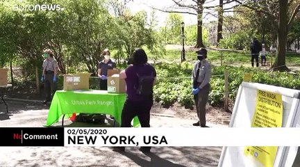 Coronavirus aux Etats-Unis : distribution de masques gratuits à New York