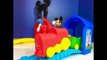 Disney Junior MOUSKA TRAIN EXPRESS Mickey Mouse Train Toy Opening-