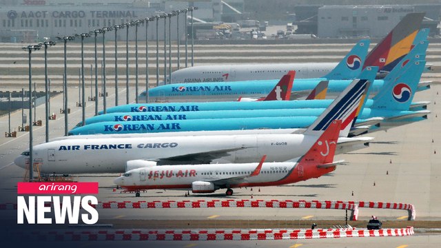 S. Korea's transport ministry to pre-buy plane tickets to help local airlines amid virus woes