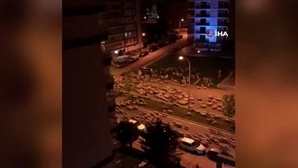 Yasağı fırsat bilen çoban, koyun sürüsünü sokağa çıkardı
