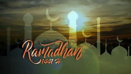 Sejumlah Warga Negara Indonesia (WNI) antre untuk mendaftar ketika proses repatriasi WNI di Bandar Udara Internasional Velana, Maldives.