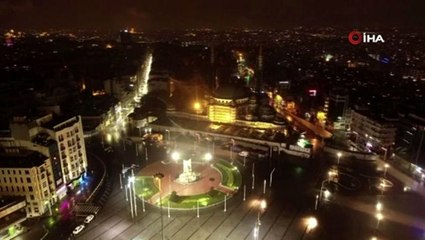 Sokağa çıkma kısıtlamasının bitmesinin ardından Taksim Meydanı'nda bu sabah