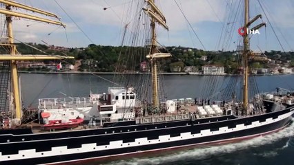 Tarihi Yelkenli Gemi Kruzenshtern İstanbul Boğazı’ndan Geçti