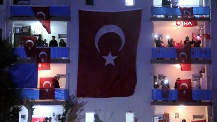 Polis Araçlarıyla Fener Alayı