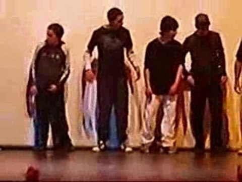 Démo de breakdance à Forcal Sacados crew & Zkc Crew