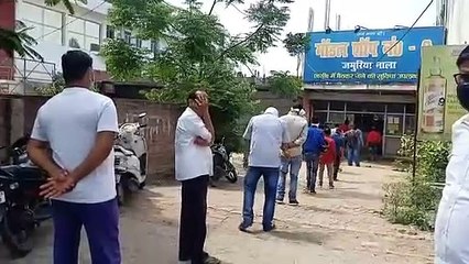 बाराबंकी: लचर कार्यशैली से अंग्रेज़ी शराब की मची लूट