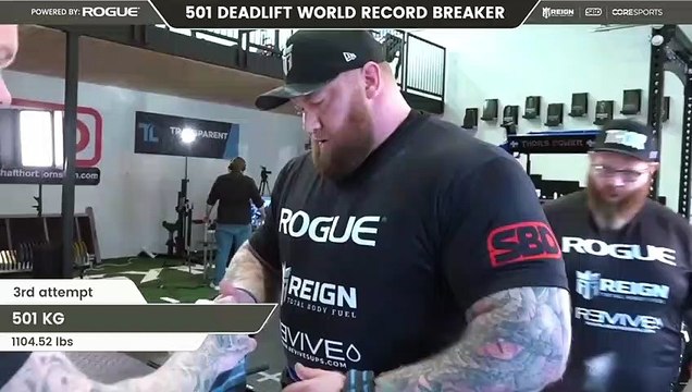 Hafthor Julius Björnsson soulève 501KG en Deadlift