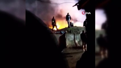 Çıkan yangında bir ev tamamen kül oldu