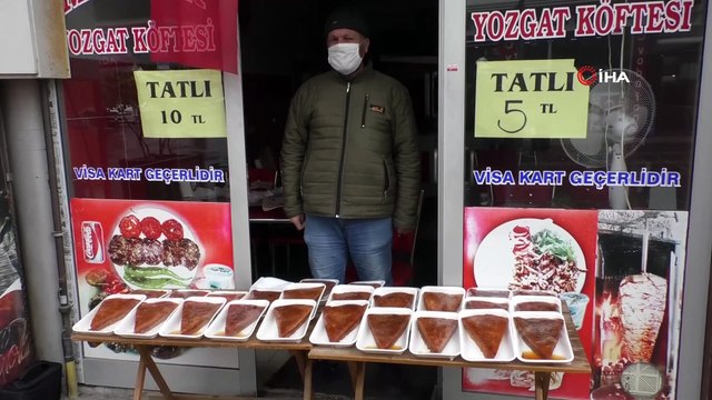 Yozgat’ta iftar sofralarının vazgeçilmez tatlısı ‘ekmek kadayıfı’