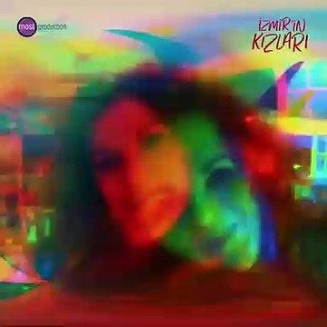 'İzmir'in Kızları’ söyledi; Gökçe Bahadır paylaştı: O zaman şarkı söylemek lazım avaz avaz!