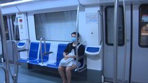 El uso de mascarillas es obligatorio en el Metro de Barcelona
