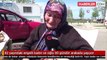 مسنة تركية تعيش مع ابنها داخل سيارته بعد رفض تأجيرهم منزلا لهذه الأسباب