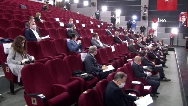 Avcılar Belediye Meclisi'nde olağanüstü korona virüs toplantısı- Avcılar Belediye Meclisi...