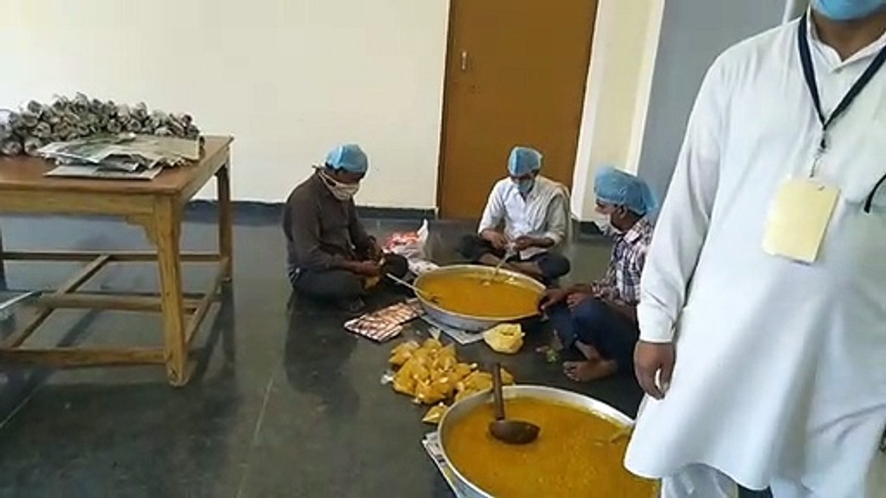 शासन के निर्देश पर पालिका ने उठाया कम्युनिटी किचन का ज़िम्मा