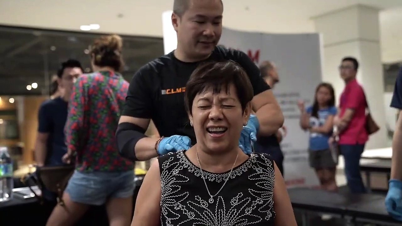 梁潤江師傅用CLM跌打手法治療 頸部問題 Treatment for Neck pain done by Master Chris