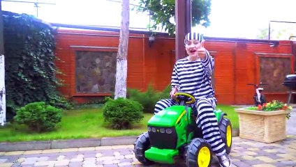 Artem and Mommy Hijacker Cars Power Wheel - Fan Story