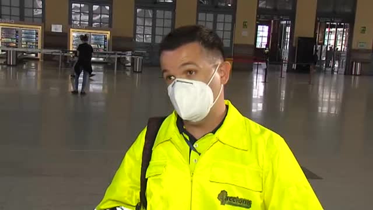 Mascarillas obligatorias y la mitad de asientos en el transporte público