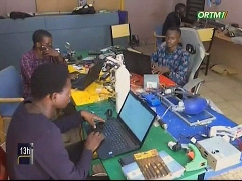 ORTM / Covid 19 - Respirateur artificiel - Des jeunes Maliens inventent un prototype