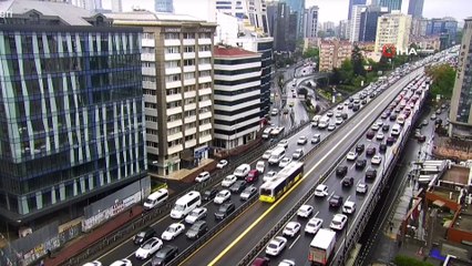İstanbul trafiği alışılmış haline geri döndü