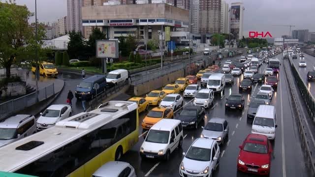 İSTANBUL TRAFİĞİNDE UZUN SÜRE SONRA BİR İLK CEVİZLİBAĞ