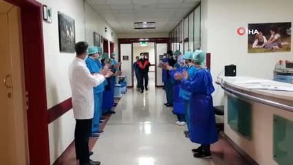 Korona virüsü yenen taksi şoförünü 'Antep'in hamamları' türküsüyle taburcu ettiler