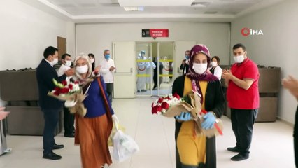 Korona virüsü yenen 5 kişi alkışlarla evine gönderildi