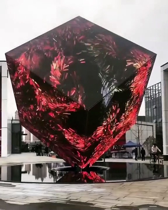 Stylish CeraMic Rock in the Building