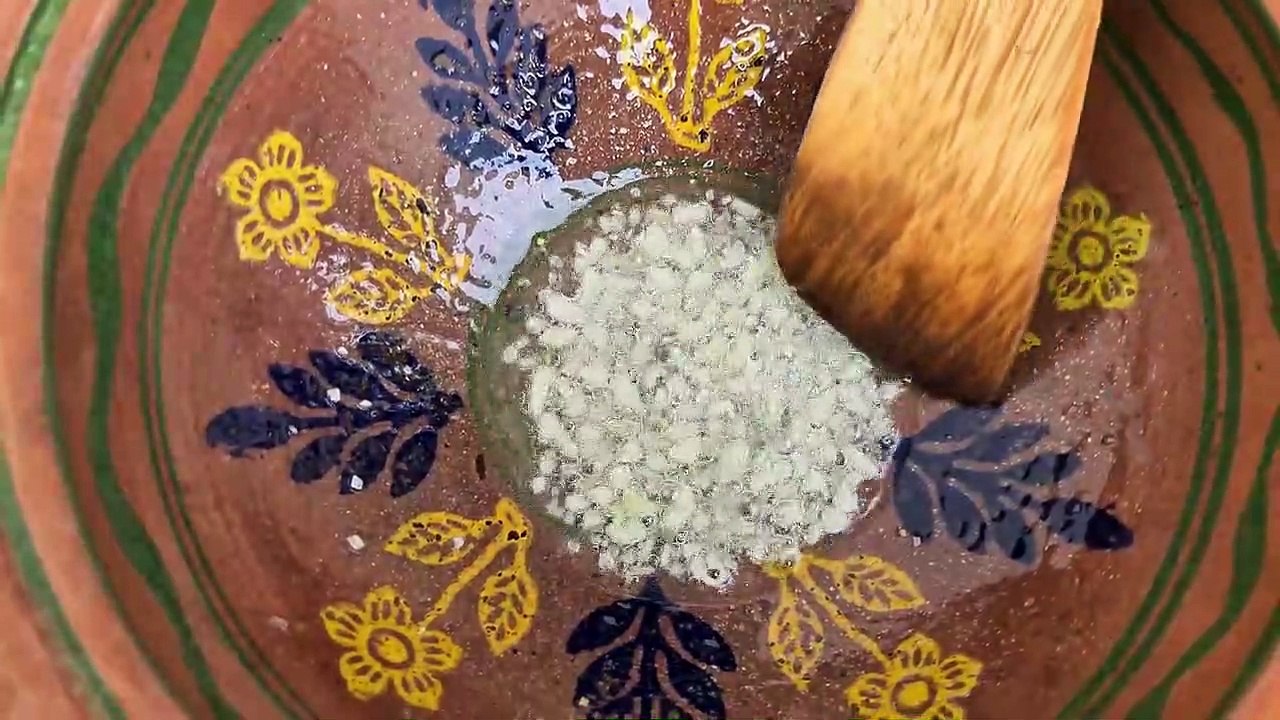 Chicken Tikka Pizza Recipe by Mubashir Saddique - Village Food Secrets