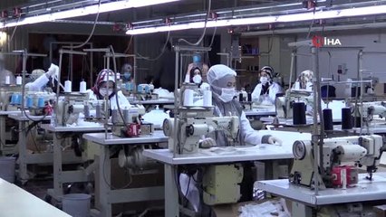 Kocaeli'deki meslek kursları 1 milyon maske üretti