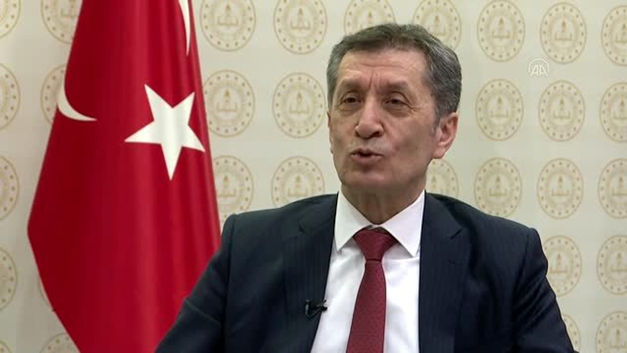 Selçuk: "(LGS kapsamındaki merkezi sınav) 15 yaşından büyük çocukların kimliğini fotoğraflı olmasa...